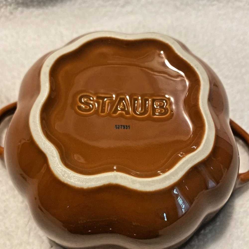 Staub ceramic 16